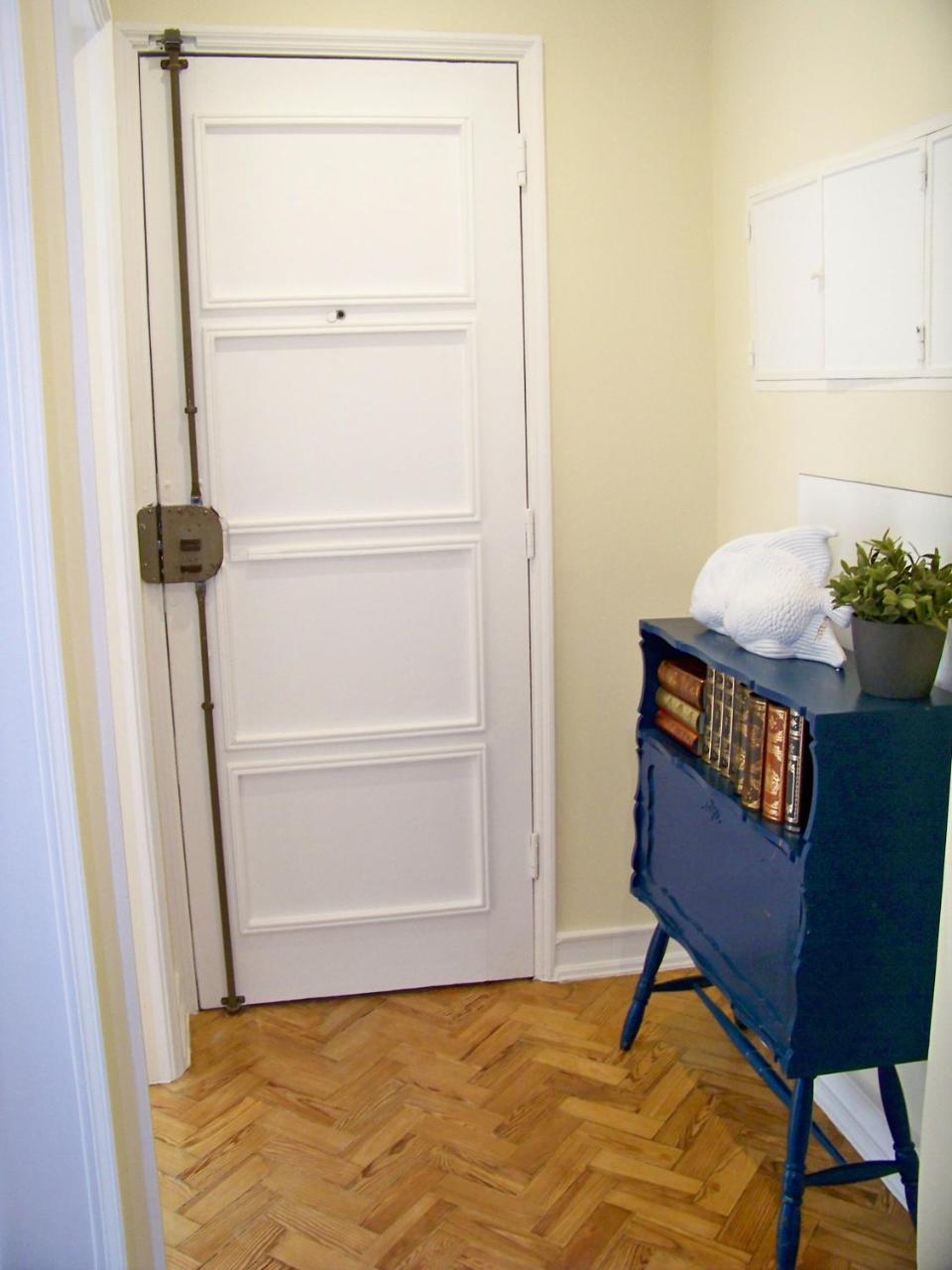 Almirante 1 Four Bedrooms Apartment