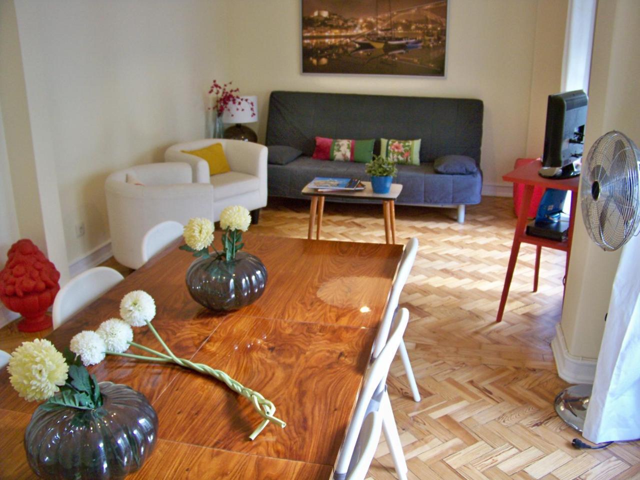 Almirante 1 Four Bedrooms Apartment *